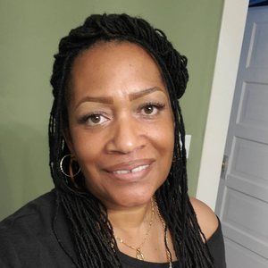 Meet your Posher, Monica